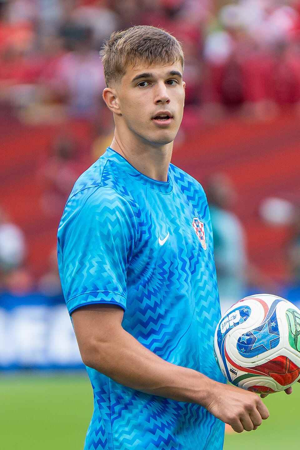 Luka Vuskovic during Croatia's match against Portugal